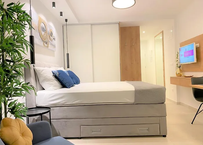 Villa Fani - Apartments In Trogir