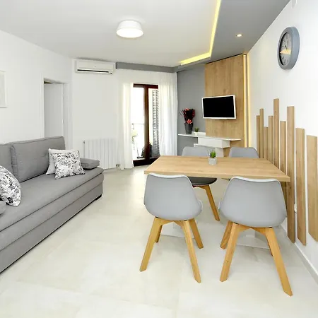 Villa Fani - Apartments In Trogir Extérieur photo