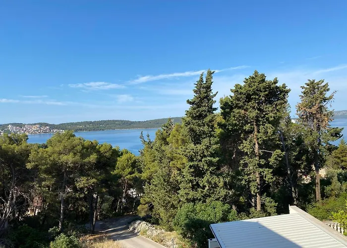 Villa Fani - Apartments In Trogir